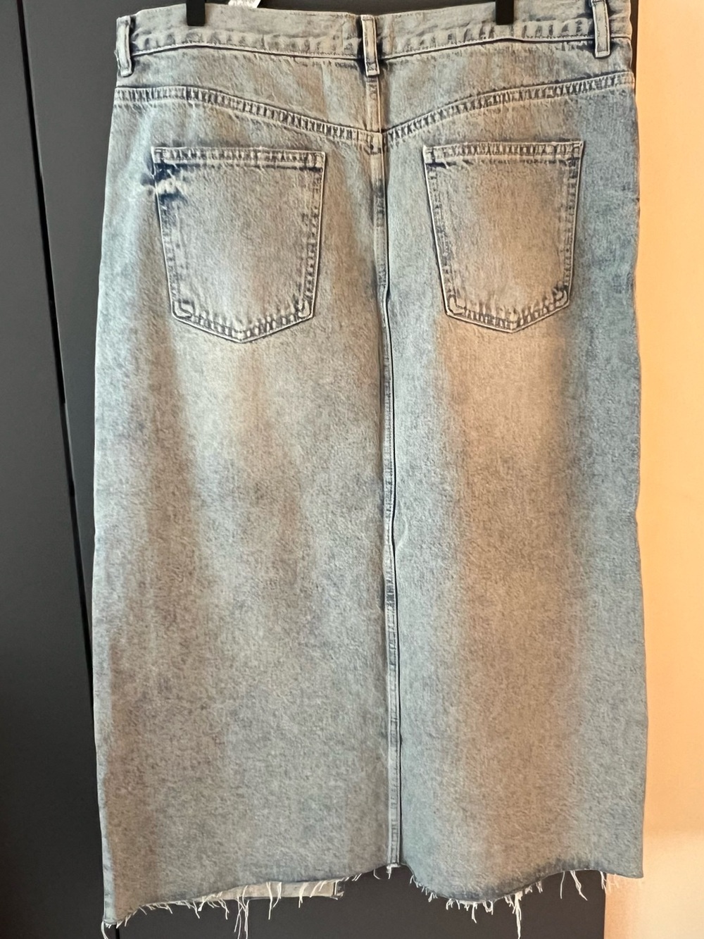 Zara Light Wash Denim Midi Skirt with Front Slit - Picture 2 of 3